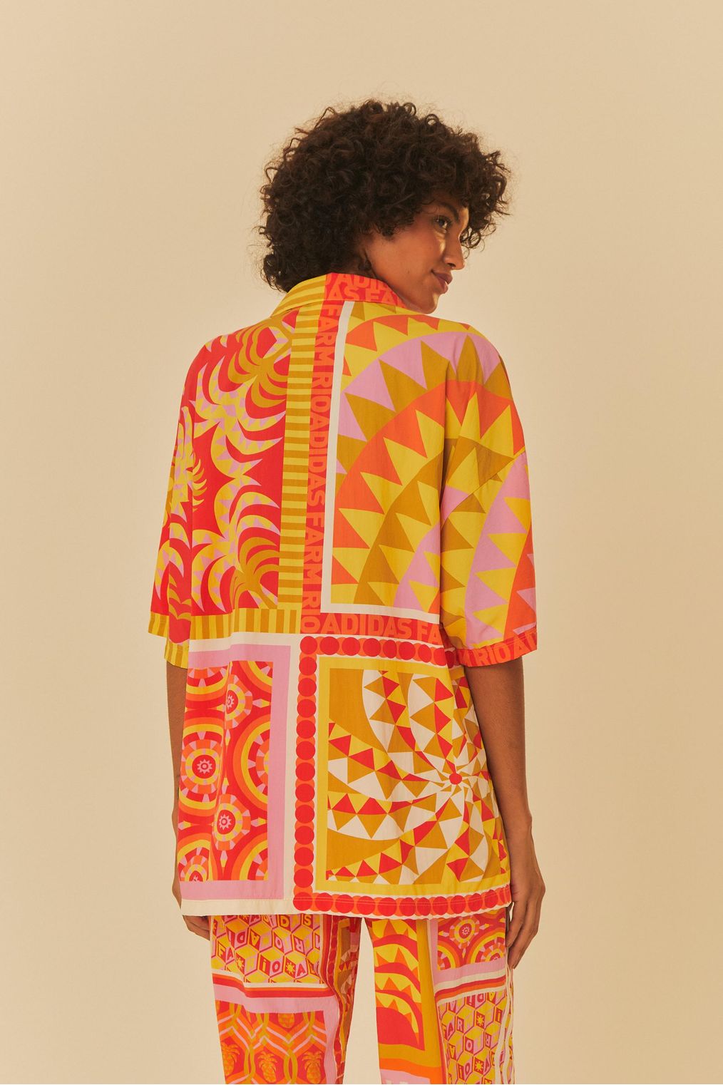 Camisa Adidas x Farm Rio Solar Kaleidoscope