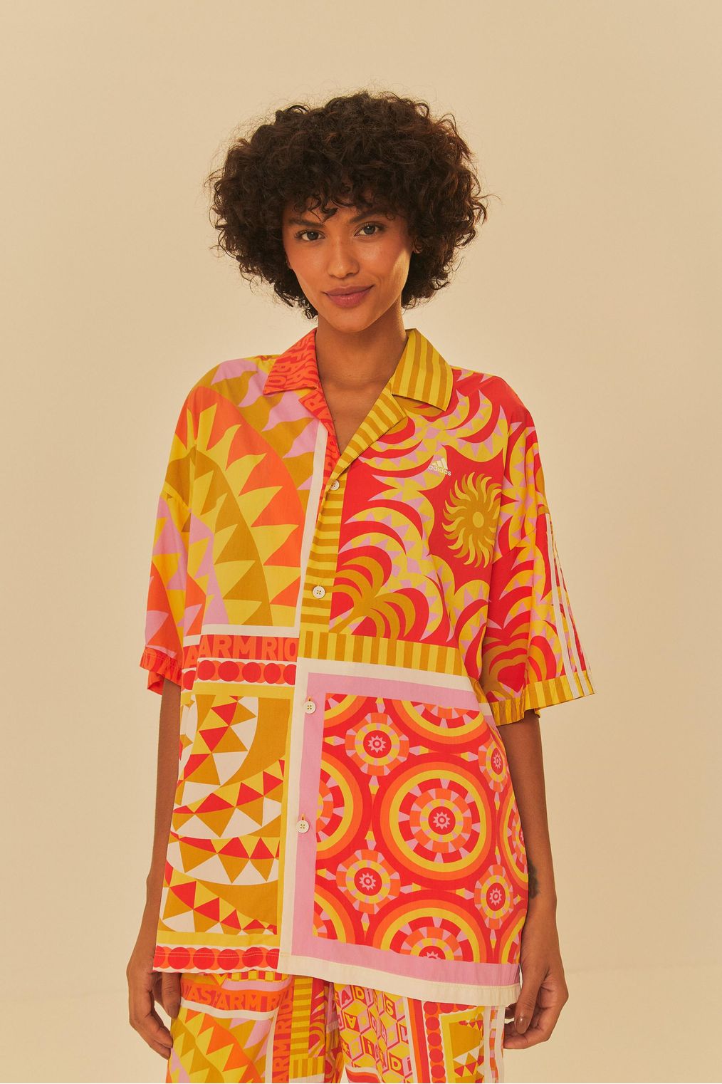Camisa Adidas x Farm Rio Solar Kaleidoscope