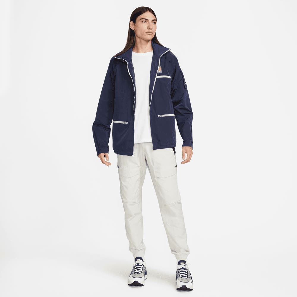 Jaqueta Nike Sportswear Lightweight